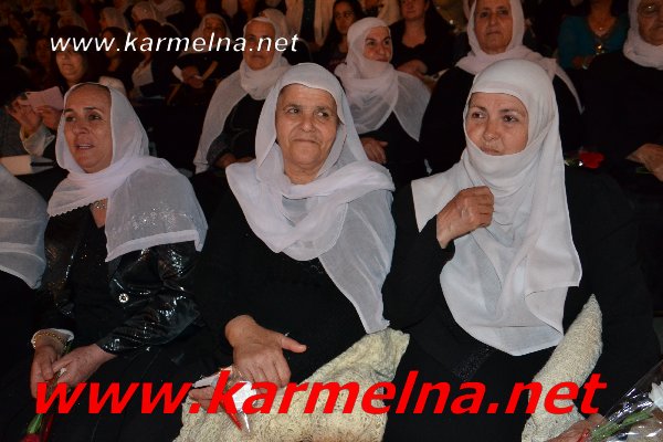 رئيس المجلس يحتفل بعيد الام